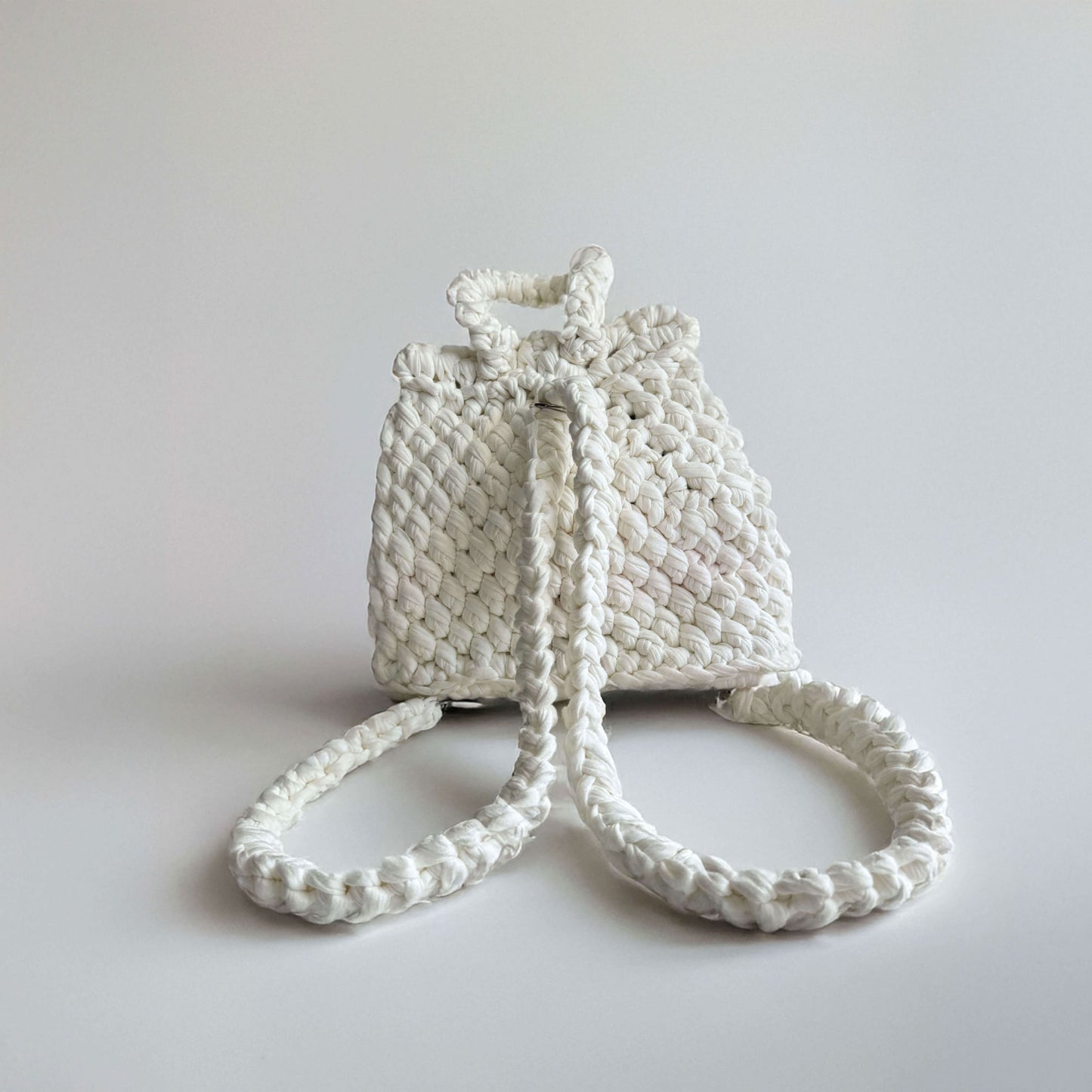 Nest Pack Urban - Elegant Off-White Crochet Backpack